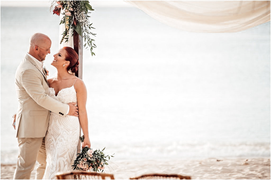 Cayman’s_Allure_Meredith_and_Matt's_Beach_Wedding