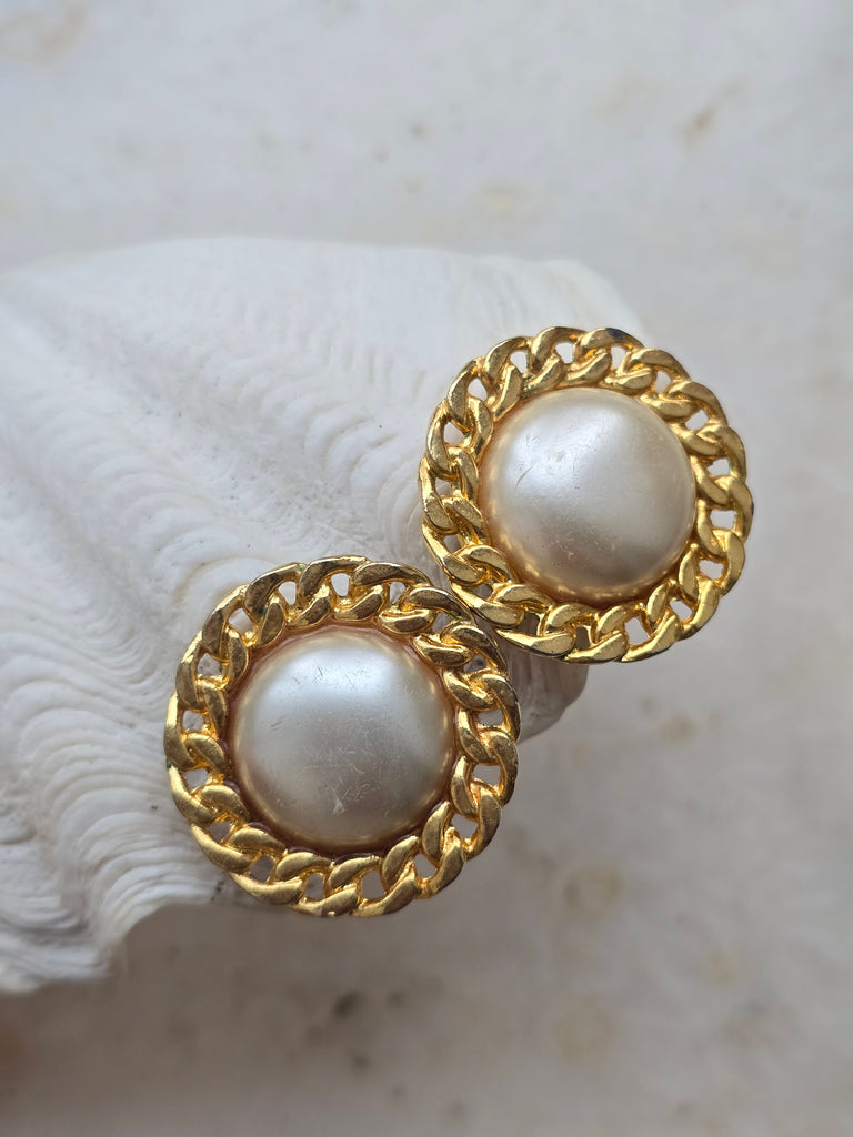 Vintage gold tone clip on earrings