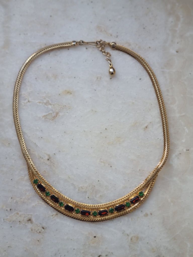 Vintage gold tone necklace