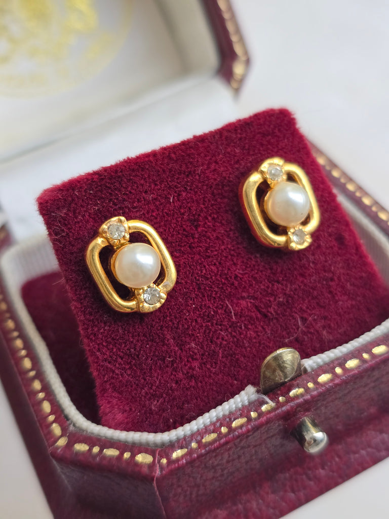 Vintage gold tone earrings with faux pearls