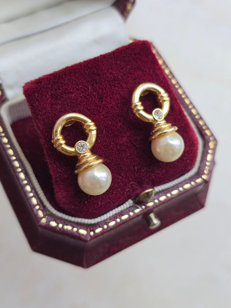 Vintage gold tone stud earrings