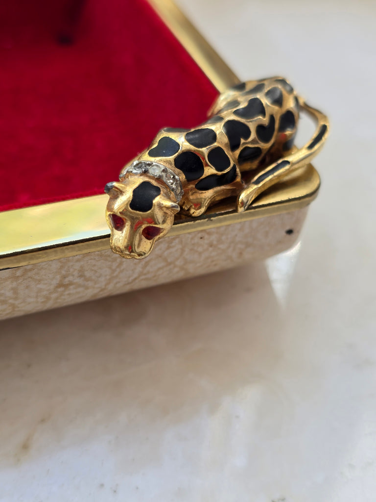 Vintage leopard brooch