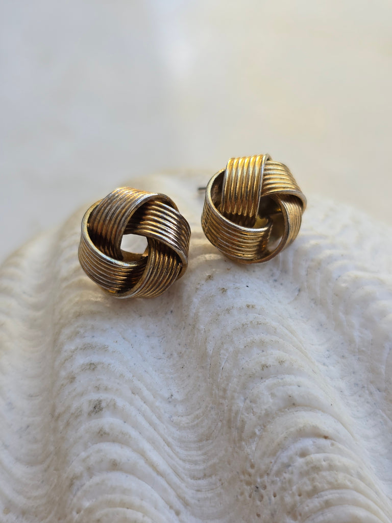 Vintage knot stud earrings 13