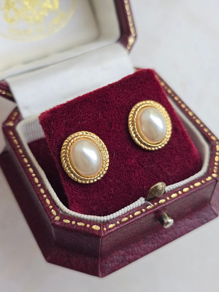 Gold tone oval stud earrings