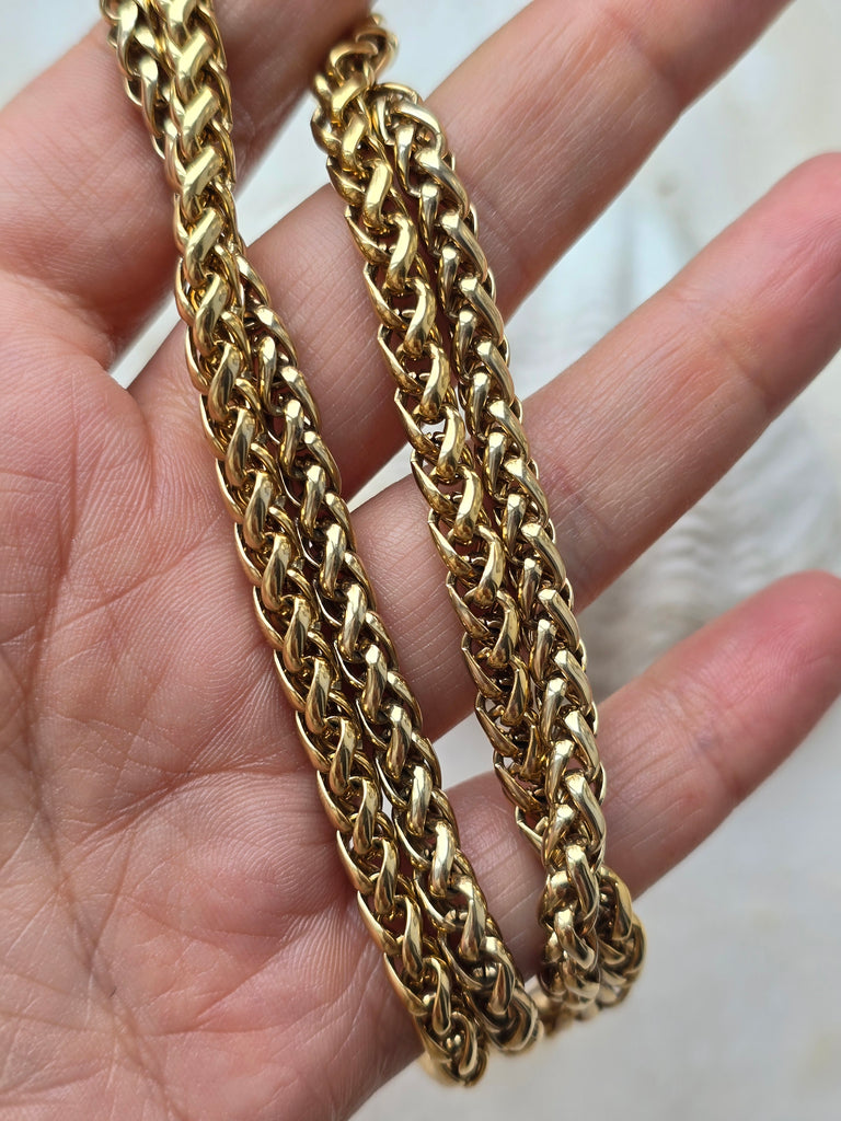 Gold tone chain necklace