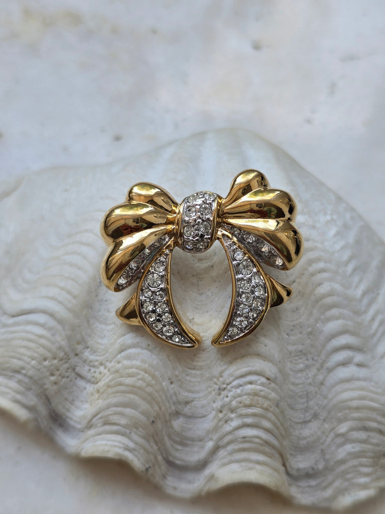 Vintage bow brooch