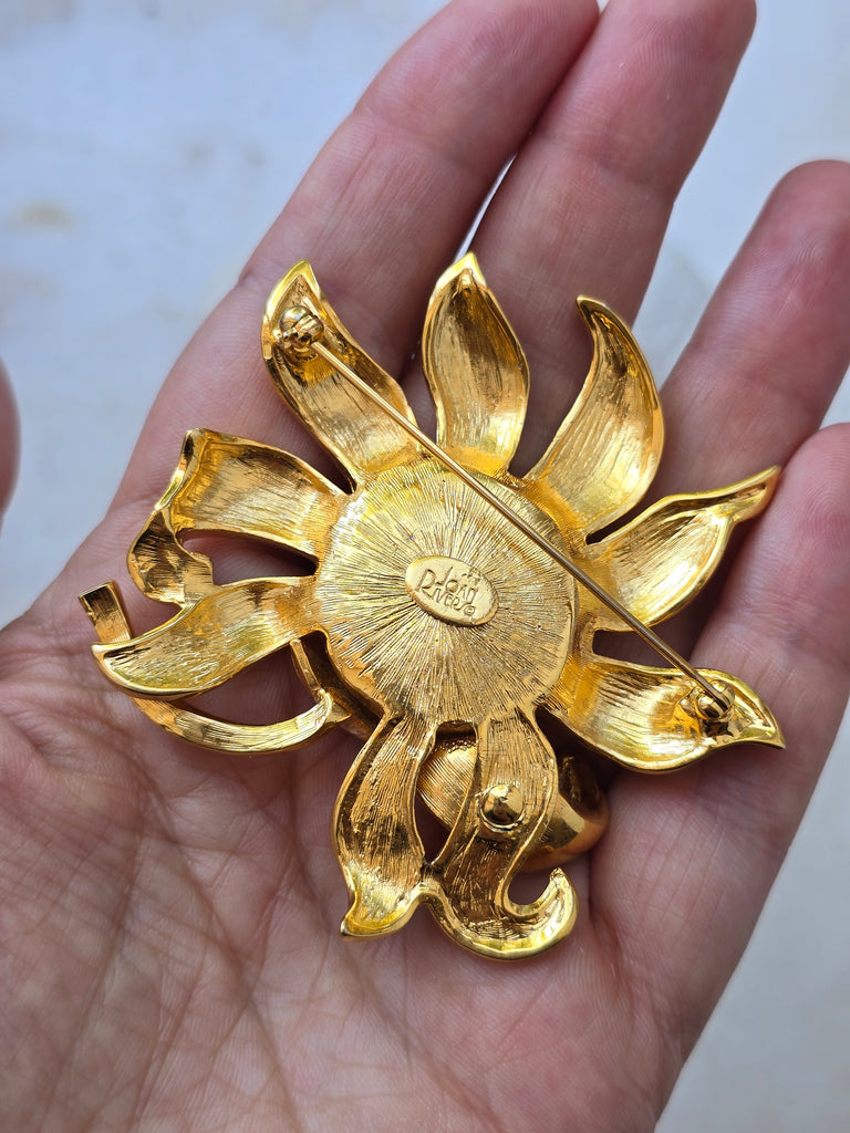 Vintage sun flower Joan Rivers brooch