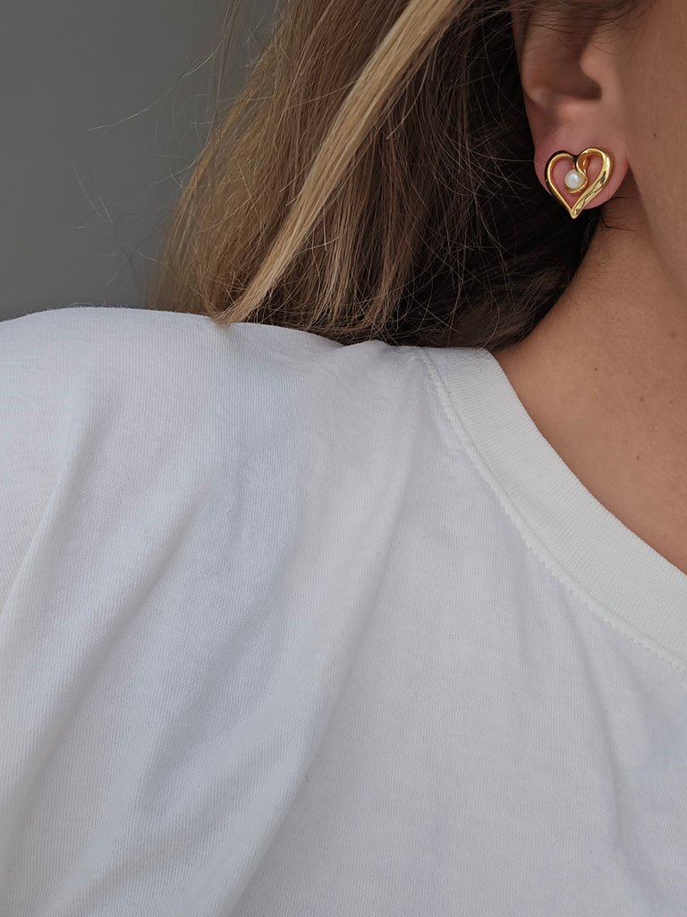 Gold tone heart earrings