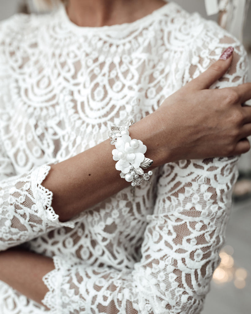 bridal_pearl_cuff_bracelet_Dhalia