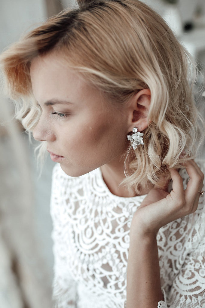 floral_stud_earrings_DHALIA